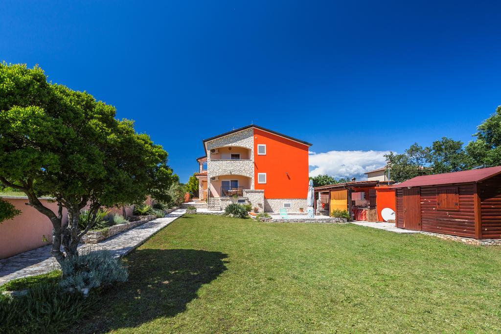 Apartments Villa Orange Medulin Kültér fotó