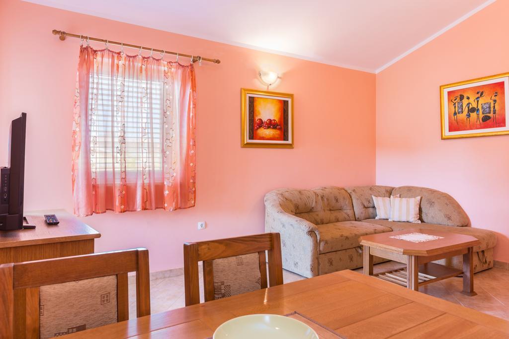 Apartments Villa Orange Medulin Kültér fotó