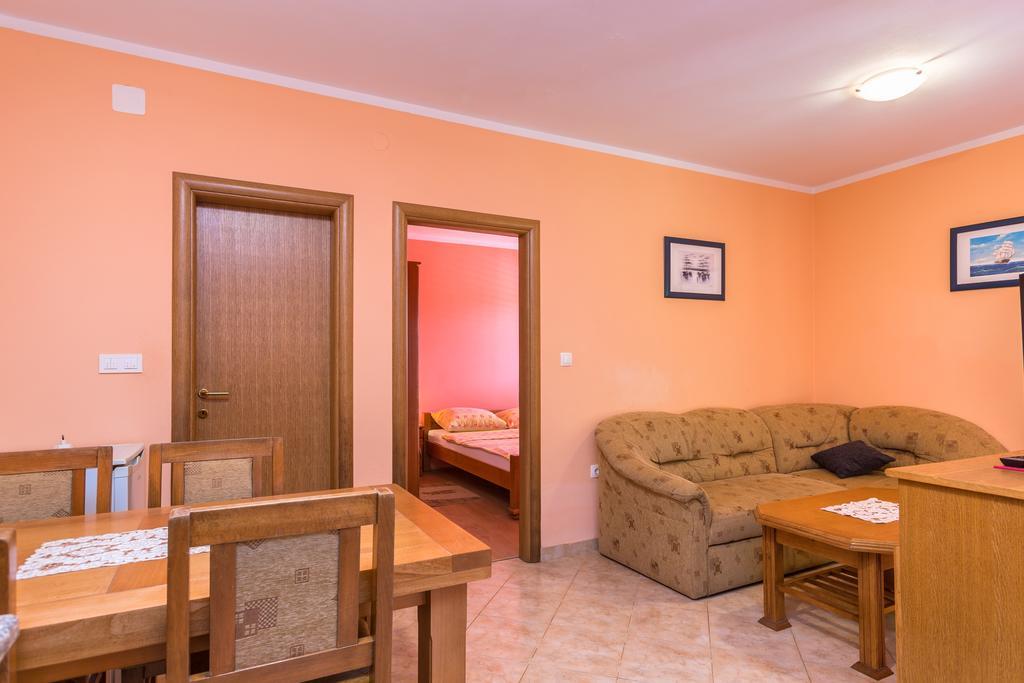 Apartments Villa Orange Medulin Kültér fotó