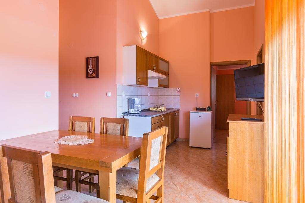 Apartments Villa Orange Medulin Kültér fotó