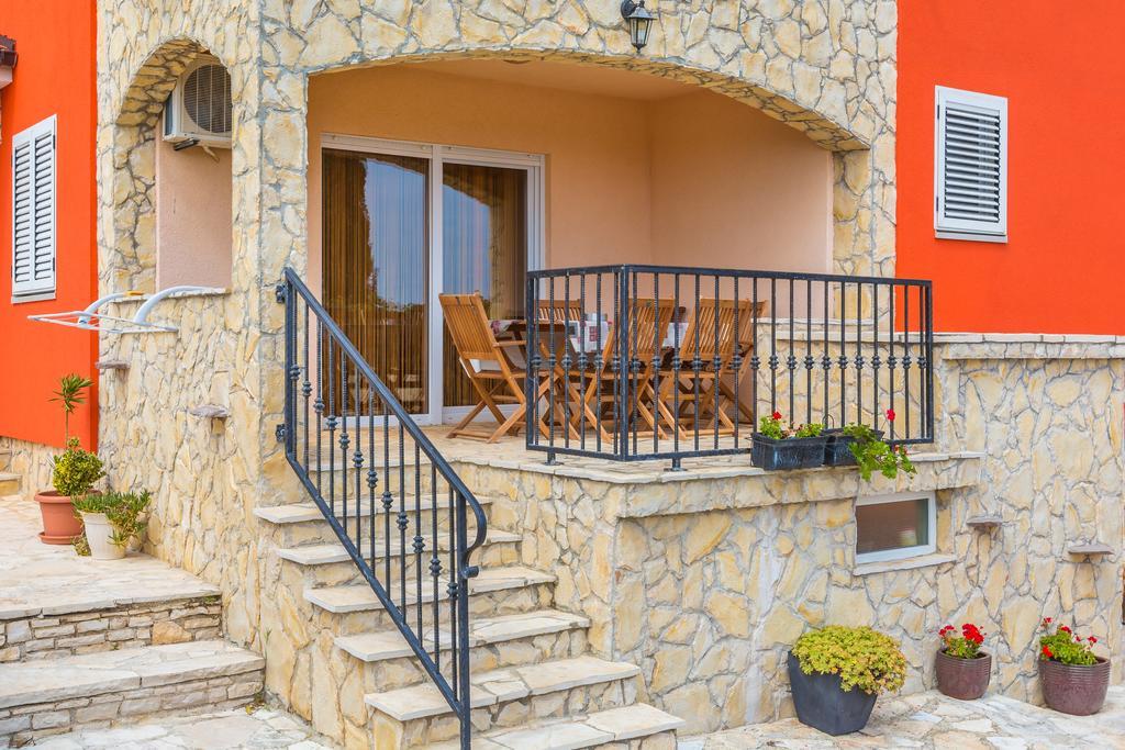 Apartments Villa Orange Medulin Kültér fotó